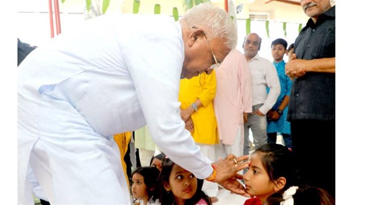 राज्यपाल श्री पटेल ने रामनवमी पर राजभवन के मंदिर में की पूजा-अर्चना